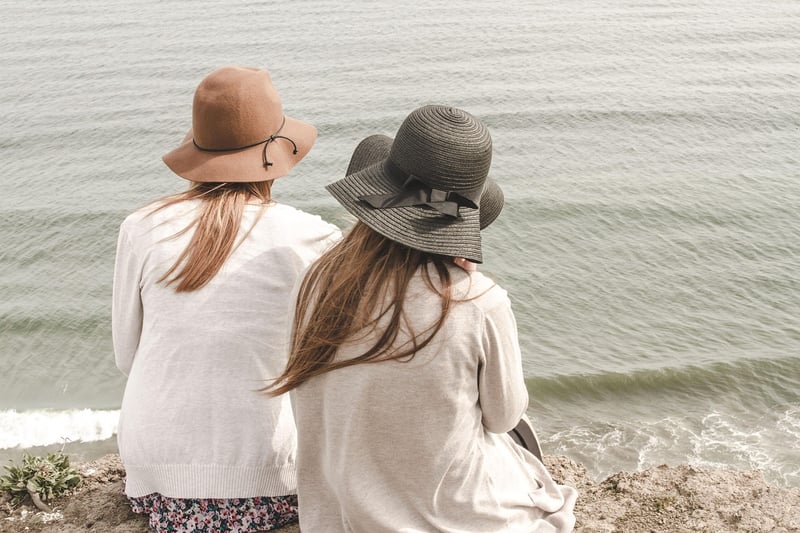 Women gossiping about celebrity feuds